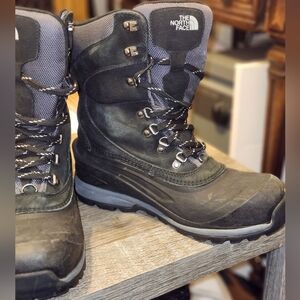 North Face Mens Chilkat 400 Winter Boots